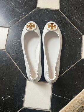 Tory Burch White Leather Logo Ballet Flats with Gold Emblem